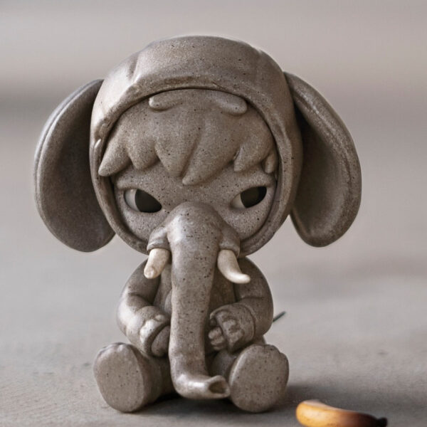 POP MART Hirono Elephant in the Room Limited Edition 100% Figure